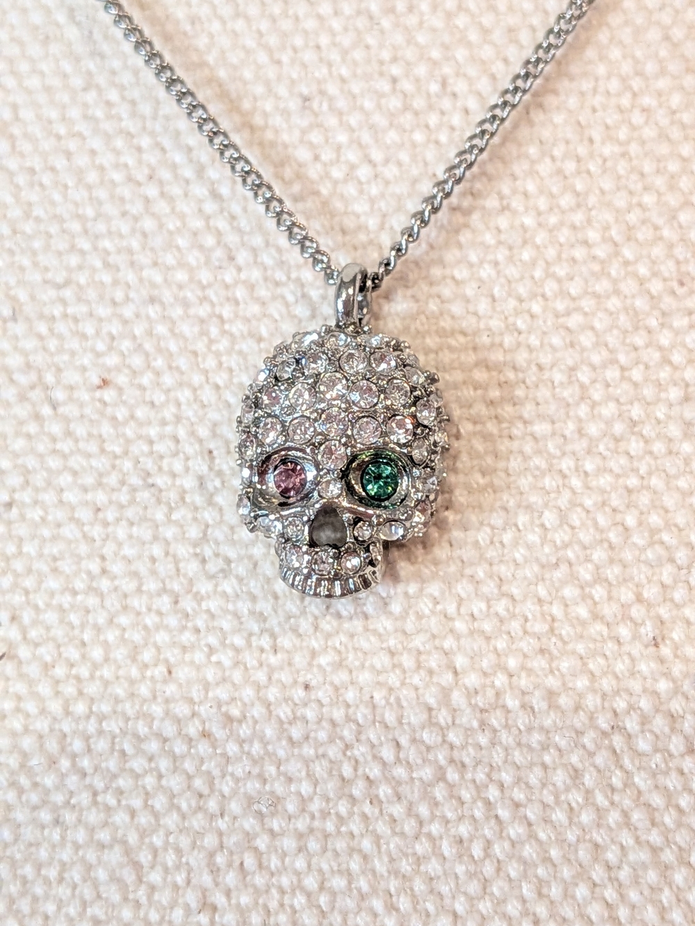 Betsey Johnson Y2K Pave Rhinestone Skull Mismatched Eye Necklace - Picture 2 of 5